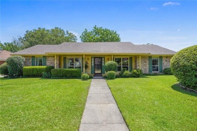Fabulous NEW PRICE  and $2,000 towards purchasers closing costs on Pinewood Country Club in Louisiana - for sale on GolfHomes.com, golf home, golf lot