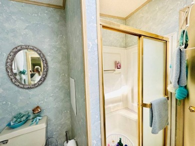 Captivating Home that is Turnkey with 3-Bedroom, 2-Bath! on Schalamar Creek Golf and Country Club in Florida - for sale on GolfHomes.com, golf home, golf lot