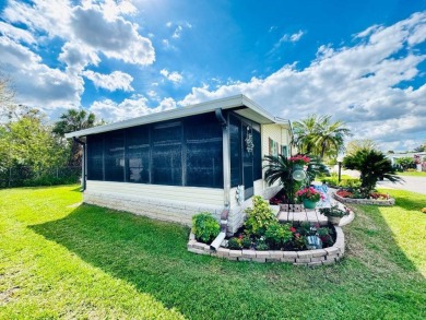 Captivating Home that is Turnkey with 3-Bedroom, 2-Bath! on Schalamar Creek Golf and Country Club in Florida - for sale on GolfHomes.com, golf home, golf lot