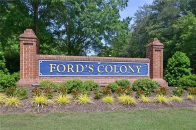 Bright & Spacious Set Back on a Cul-de Sac in Fords Colony! on Fords Colony Country Club in Virginia - for sale on GolfHomes.com, golf home, golf lot