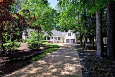 Bright & Spacious Set Back on a Cul-de Sac in Fords Colony! on Fords Colony Country Club in Virginia - for sale on GolfHomes.com, golf home, golf lot