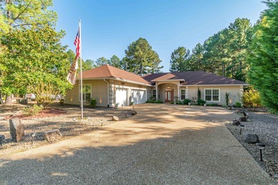 Granada Golf Course Gem - Built on a level lot, this 3 Bedroom on Granada Golf Course in Arkansas - for sale on GolfHomes.com, golf home, golf lot