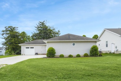 3/1617 3 BR/2 BA Rancher, Comfortable living all on one level on Captains Cove Golf and Yacht Club in Virginia - for sale on GolfHomes.com, golf home, golf lot