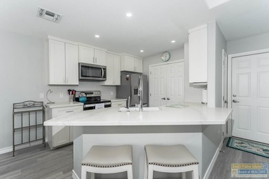 Beautifully updated and tastefully furnished townhome in the on South Padre Island Golf Club in Texas - for sale on GolfHomes.com, golf home, golf lot