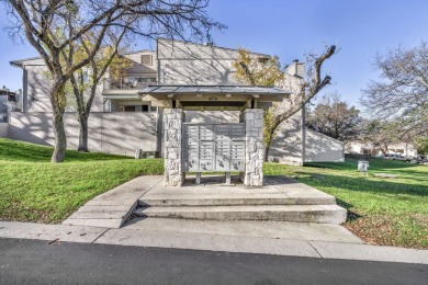 Charming condo in highly desired Horseshoe Bay. Newly renovated on Slick Rock Golf Course - Horseshoe Bay in Texas - for sale on GolfHomes.com, golf home, golf lot