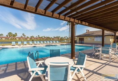 Beautifully updated and tastefully furnished townhome in the on South Padre Island Golf Club in Texas - for sale on GolfHomes.com, golf home, golf lot