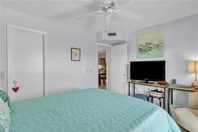 Pure luxury is calling your name! This partially furnished on Vista Plantation Golf Club in Florida - for sale on GolfHomes.com, golf home, golf lot