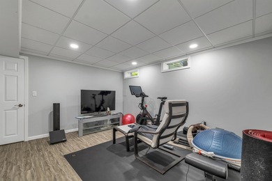 Welcome to this stunning end-unit townhome in the highly on Sky Meadow Country Club in New Hampshire - for sale on GolfHomes.com, golf home, golf lot