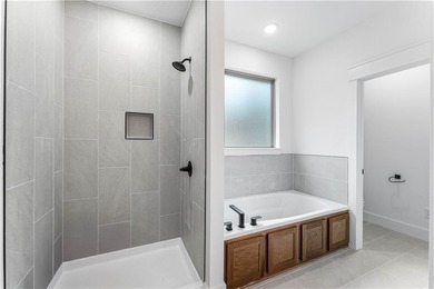 Preferred Lender credit up to $3K; Plus builder credit up to on Bella Vista - Metfield Golf Complex and Country Club in Arkansas - for sale on GolfHomes.com, golf home, golf lot