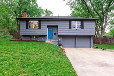 Completely updated home in popular Fairway Hills. Vinyl siding on Royal Meadows Golf Course in Missouri - for sale on GolfHomes.com, golf home, golf lot