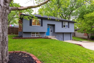 Completely updated home in popular Fairway Hills. Vinyl siding on Royal Meadows Golf Course in Missouri - for sale on GolfHomes.com, golf home, golf lot