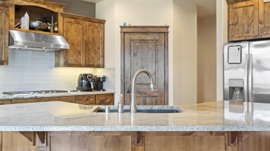 MLS# 280878 Come settle into the the exclusive Horn Rapids on Horn Rapids Golf Club in Washington - for sale on GolfHomes.com, golf home, golf lot