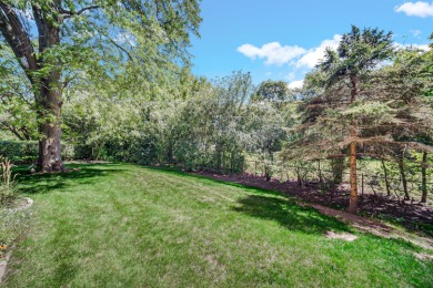 Step into quality with this sensational 4-bedroom, 2.5-bath home on Ravisloe Country Club in Illinois - for sale on GolfHomes.com, golf home, golf lot