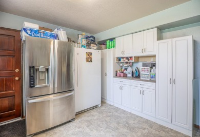 Check out this beautiful 3-bedroom, 3-bathroom home located in a on Dominion Meadows Golf Course in Washington - for sale on GolfHomes.com, golf home, golf lot