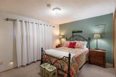 Check out this beautiful 3-bedroom, 3-bathroom home located in a on Dominion Meadows Golf Course in Washington - for sale on GolfHomes.com, golf home, golf lot