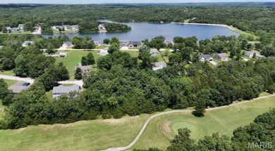 Live the Lake  Golf Resort Life Every Day!
Welcome to this on Cottonwood Golf Course in Missouri - for sale on GolfHomes.com, golf home, golf lot
