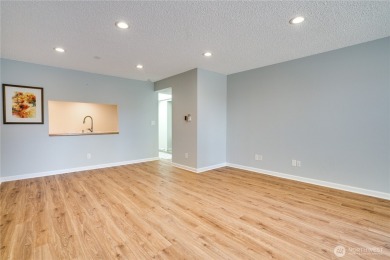 Move in ready North End home located directly across from lovely on Highlands Golf Club in Washington - for sale on GolfHomes.com, golf home, golf lot