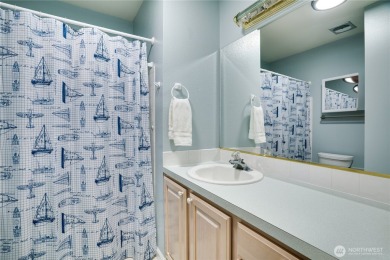 Move in ready North End home located directly across from lovely on Highlands Golf Club in Washington - for sale on GolfHomes.com, golf home, golf lot