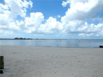 Welcome home to your SW Florida piece of paradise!  This 4 on Royal Tee Country Club in Florida - for sale on GolfHomes.com, golf home, golf lot