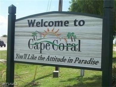 Welcome home to your SW Florida piece of paradise!  This 4 on Royal Tee Country Club in Florida - for sale on GolfHomes.com, golf home, golf lot