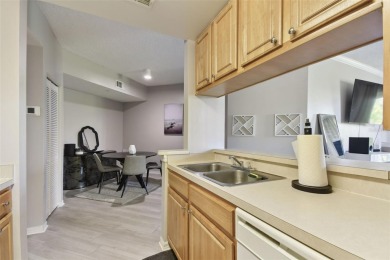 $7000 SELLER CREDIT IN FLEX MONEY!!! Unbeatable location!! Cozy on The Meadows Golf and Country Club in Florida - for sale on GolfHomes.com, golf home, golf lot
