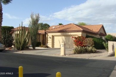 Beautiful 2-bedroom, 2-bathroom Barcelona in the exclusive gated on Oakwood Golf Club  in Arizona - for sale on GolfHomes.com, golf home, golf lot