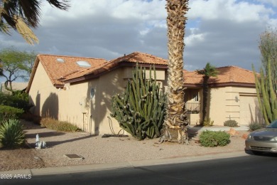 Beautiful 2-bedroom, 2-bathroom Barcelona in the exclusive gated on Oakwood Golf Club  in Arizona - for sale on GolfHomes.com, golf home, golf lot