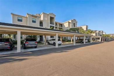 Under contract-accepting backup offers. Your front-row seat in on Lakewood National Golf Club in Florida - for sale on GolfHomes.com, golf home, golf lot
