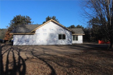 Kopp Homes  presents stunning 3 Bedroom home on the 5th hole of on North Branch Golf Club in Minnesota - for sale on GolfHomes.com, golf home, golf lot