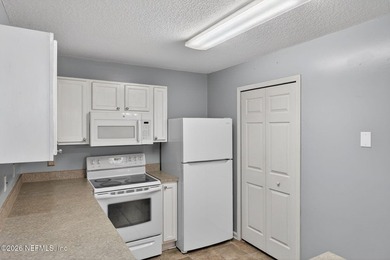 1500 SF 3 BR 2 BA end unit on the FIRST FLOOR rarely come on Windsor Parke Golf Club in Florida - for sale on GolfHomes.com, golf home, golf lot