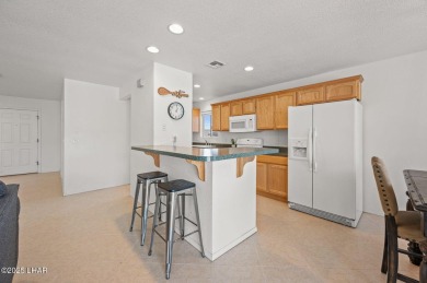 Fully updated, move-in-ready Pool home offers 3 bedrooms, 2 on London Bridge Golf Course in Arizona - for sale on GolfHomes.com, golf home, golf lot