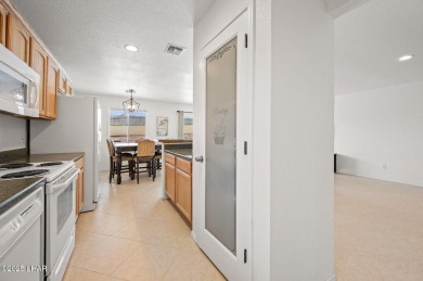Fully updated, move-in-ready Pool home offers 3 bedrooms, 2 on London Bridge Golf Course in Arizona - for sale on GolfHomes.com, golf home, golf lot