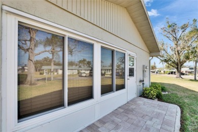 PRICE REDUCED!!  Move in ready condo is an amazing opportunity on Kings Point Executive Golf Course in Florida - for sale on GolfHomes.com, golf home, golf lot