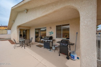 Fully updated, move-in-ready Pool home offers 3 bedrooms, 2 on London Bridge Golf Course in Arizona - for sale on GolfHomes.com, golf home, golf lot