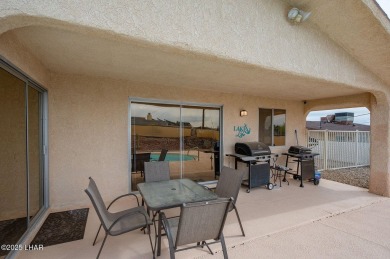 Fully updated, move-in-ready Pool home offers 3 bedrooms, 2 on London Bridge Golf Course in Arizona - for sale on GolfHomes.com, golf home, golf lot