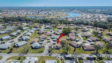 PRICE REDUCED!!  Move in ready condo is an amazing opportunity on Kings Point Executive Golf Course in Florida - for sale on GolfHomes.com, golf home, golf lot