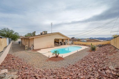 Fully updated, move-in-ready Pool home offers 3 bedrooms, 2 on London Bridge Golf Course in Arizona - for sale on GolfHomes.com, golf home, golf lot