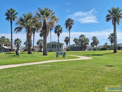 Are you looking for a vacation home in an amenity rich resort on Long Island Golf Course in Texas - for sale on GolfHomes.com, golf home, golf lot
