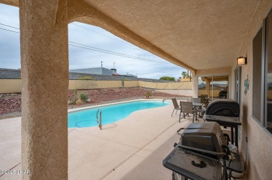 Fully updated, move-in-ready Pool home offers 3 bedrooms, 2 on London Bridge Golf Course in Arizona - for sale on GolfHomes.com, golf home, golf lot