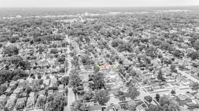 Welcome to 640 N Elizabeth St--charming, classic, and full of on Dearborn Country Club in Michigan - for sale on GolfHomes.com, golf home, golf lot