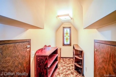 Welcome to 640 N Elizabeth St--charming, classic, and full of on Dearborn Country Club in Michigan - for sale on GolfHomes.com, golf home, golf lot