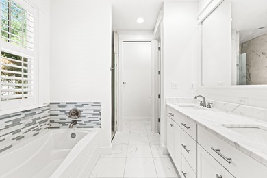 Beautifully maintained 4BR / 3.5BA singlefamily home in the on Origins Golf Club in Florida - for sale on GolfHomes.com, golf home, golf lot