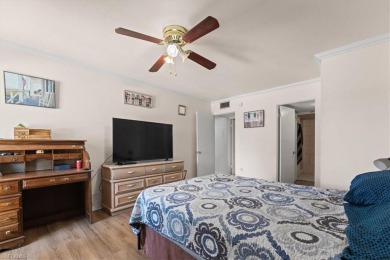 Fantastic opportunity for investors or first-time homebuyers! on Fort Myers Country Club in Florida - for sale on GolfHomes.com, golf home, golf lot