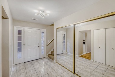 Newly refreshed 2 story townhome located in the desirable Indian on Willow Crest Golf Club in Illinois - for sale on GolfHomes.com, golf home, golf lot