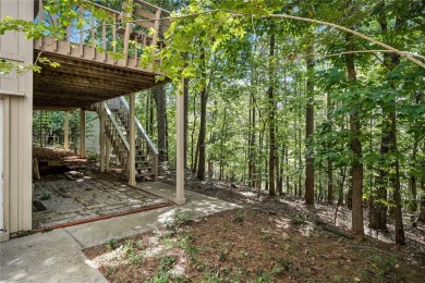 Exceptional Price Per Square Foot in Keowee Key - Room to on Keowee Key Golf and Country Club in South Carolina - for sale on GolfHomes.com, golf home, golf lot