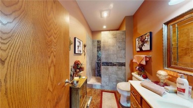 This two bed/two bath home has no steps anywhere, is close to on Green Lea Golf Course in Minnesota - for sale on GolfHomes.com, golf home, golf lot