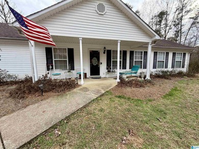 Wonderful spacious 1 level home with 4 bedrooms and 2 full baths on Lakeview Country Club in Alabama - for sale on GolfHomes.com, golf home, golf lot