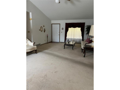 3 bedroom, 3 bath home close to Bent Creek Golf Course. One on Bent Creek Golf Course in Missouri - for sale on GolfHomes.com, golf home, golf lot