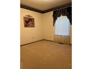 3 bedroom, 3 bath home close to Bent Creek Golf Course. One on Bent Creek Golf Course in Missouri - for sale on GolfHomes.com, golf home, golf lot