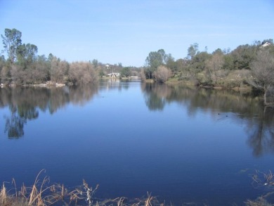 Move in ready home located in Yosemite Lakes Park with OWNED on Yosemite Lakes Park Golf Course in California - for sale on GolfHomes.com, golf home, golf lot